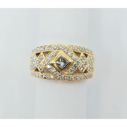 18K Yellow Gold Round & Square Cut Diamond Wide Band Ring