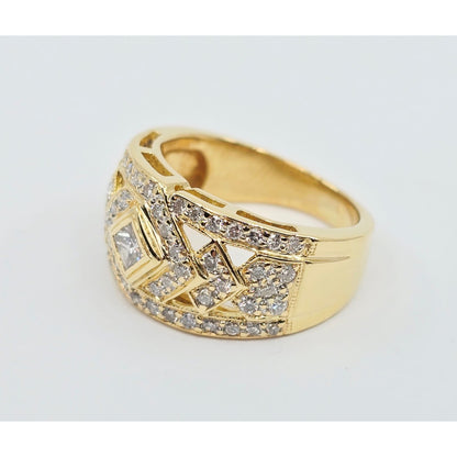 18K Yellow Gold Round & Square Cut Diamond Wide Band Ring