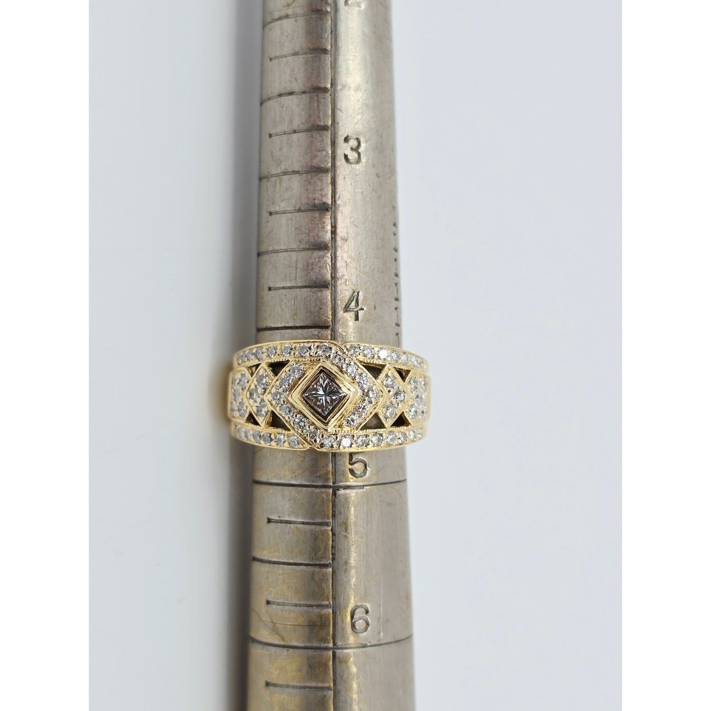 18K Yellow Gold Round & Square Cut Diamond Wide Band Ring