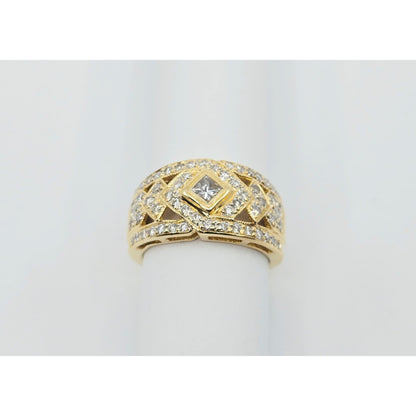 18K Yellow Gold Round & Square Cut Diamond Wide Band Ring