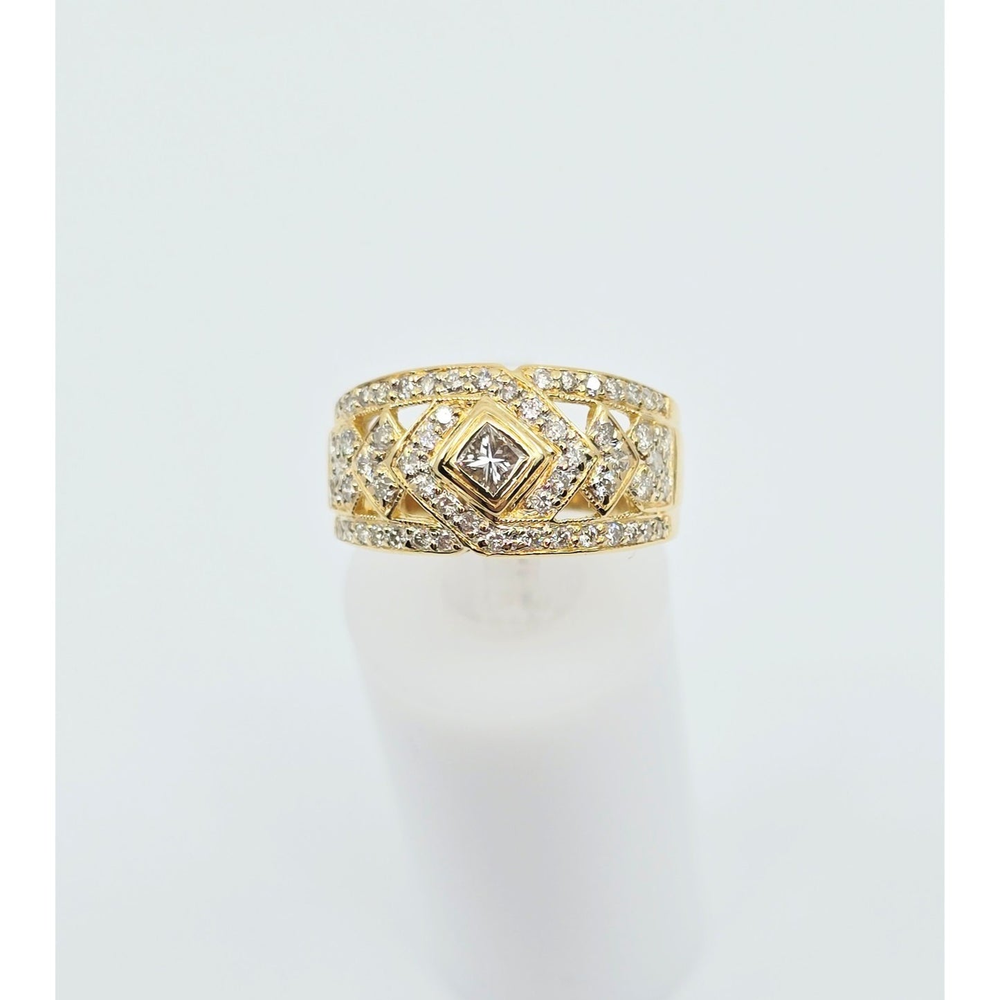18K Yellow Gold Round & Square Cut Diamond Wide Band Ring