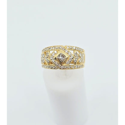 18K Yellow Gold Round & Square Cut Diamond Wide Band Ring