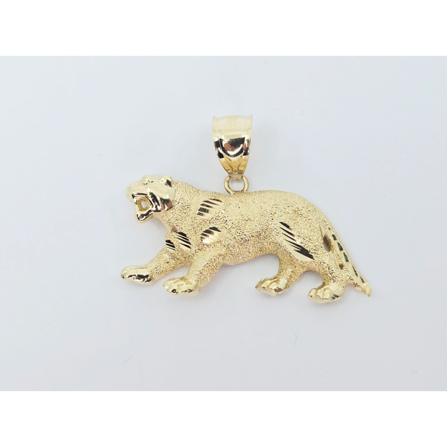 10K Yellow Gold Tiger Panther Leopard Jaguar Style Big Cat Charm Pendant