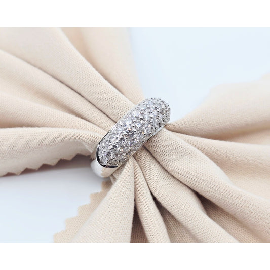 18K White Gold Round Cut Diamond Cluster Ring