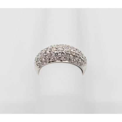 18K White Gold Round Cut Diamond Cluster Ring