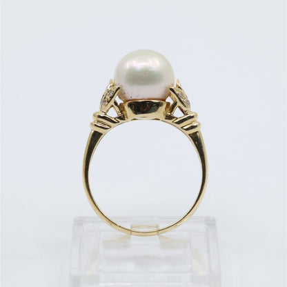 18K Yellow Gold Diamond & Pearl Ring