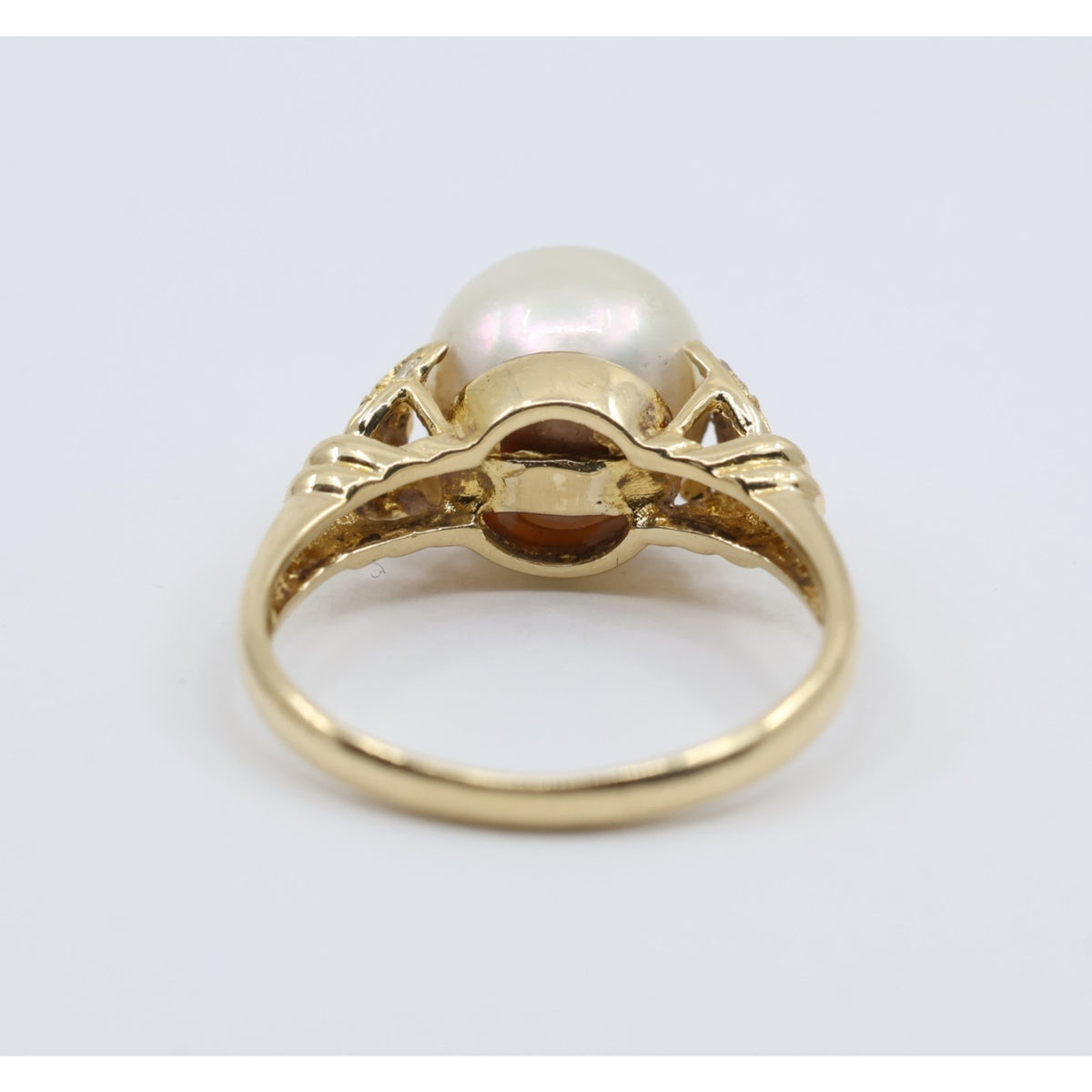 18K Yellow Gold Diamond & Pearl Ring