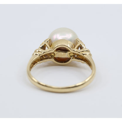18K Yellow Gold Diamond & Pearl Ring