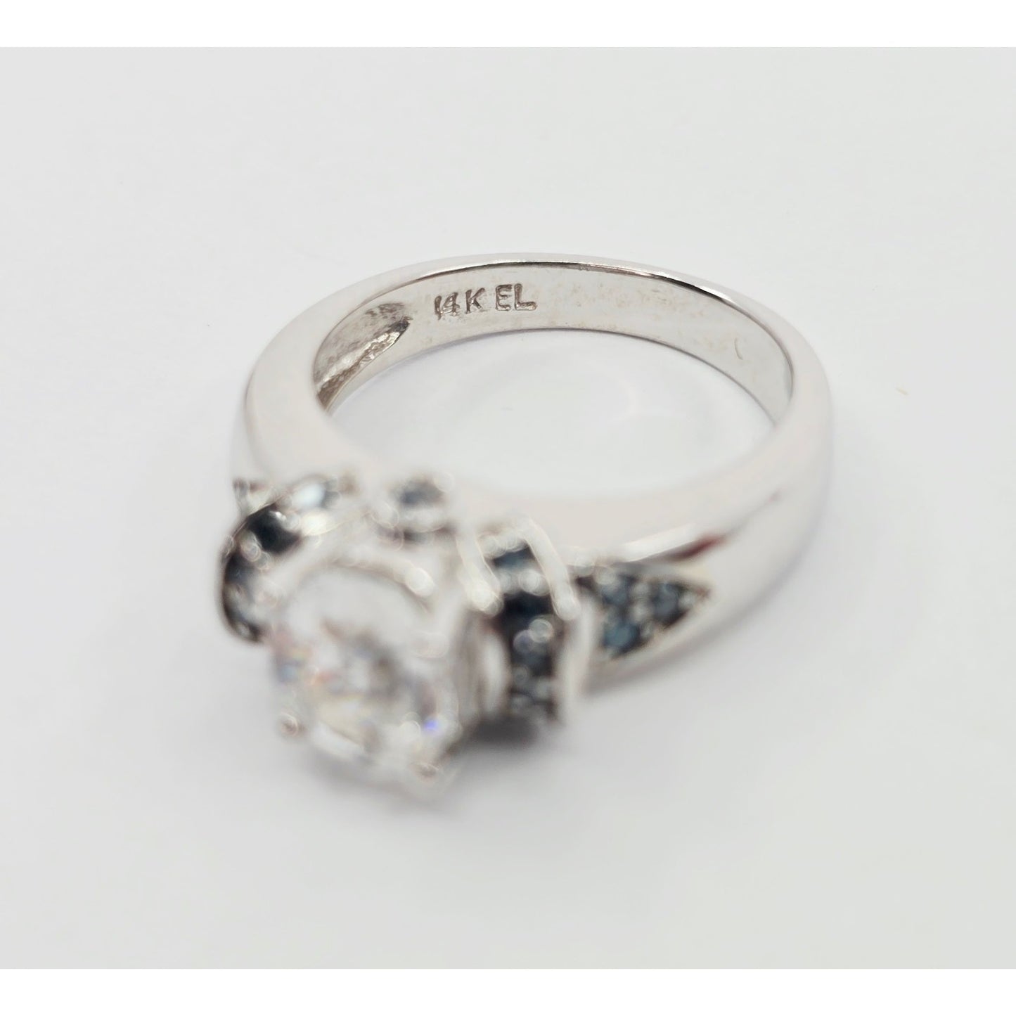 14K White Gold Clear Gemstone & Green Diamond Ring