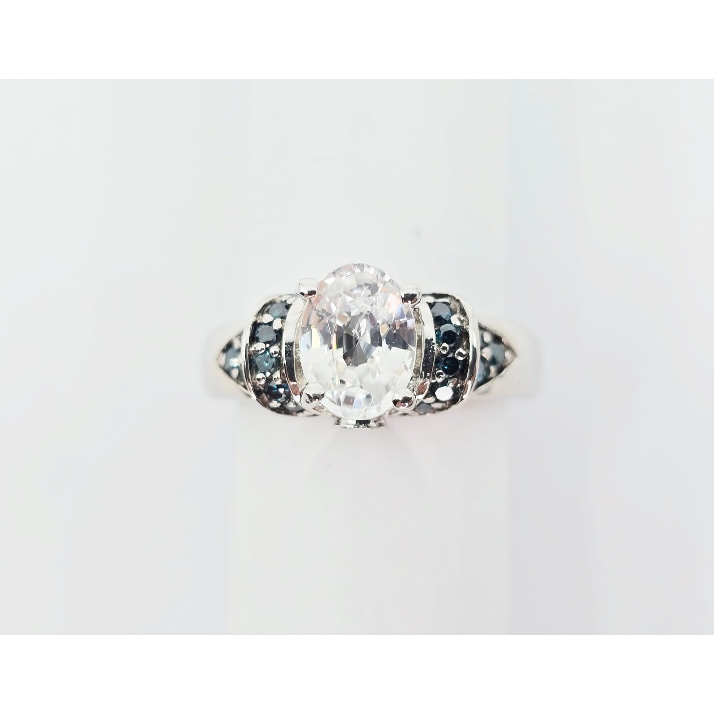14K White Gold Clear Gemstone & Green Diamond Ring
