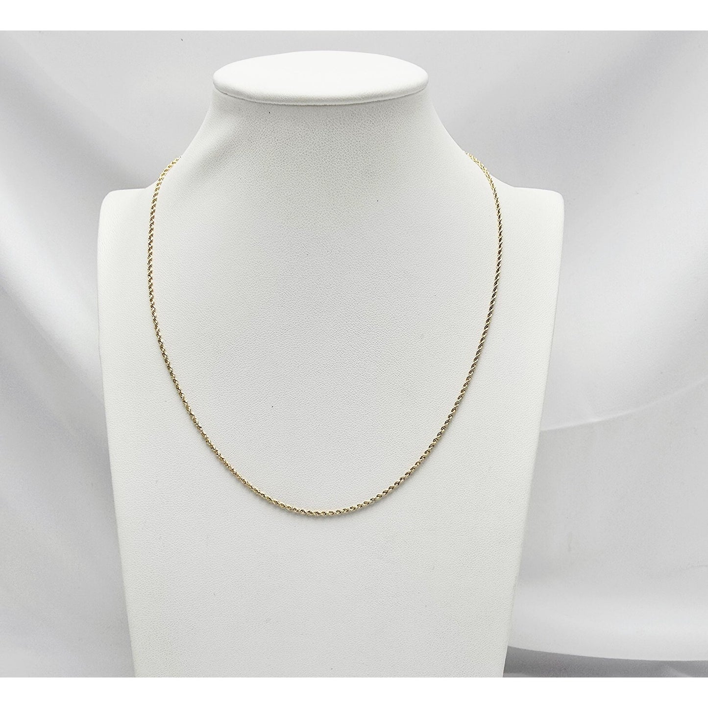 14K Yellow Gold Rope Chain Necklace