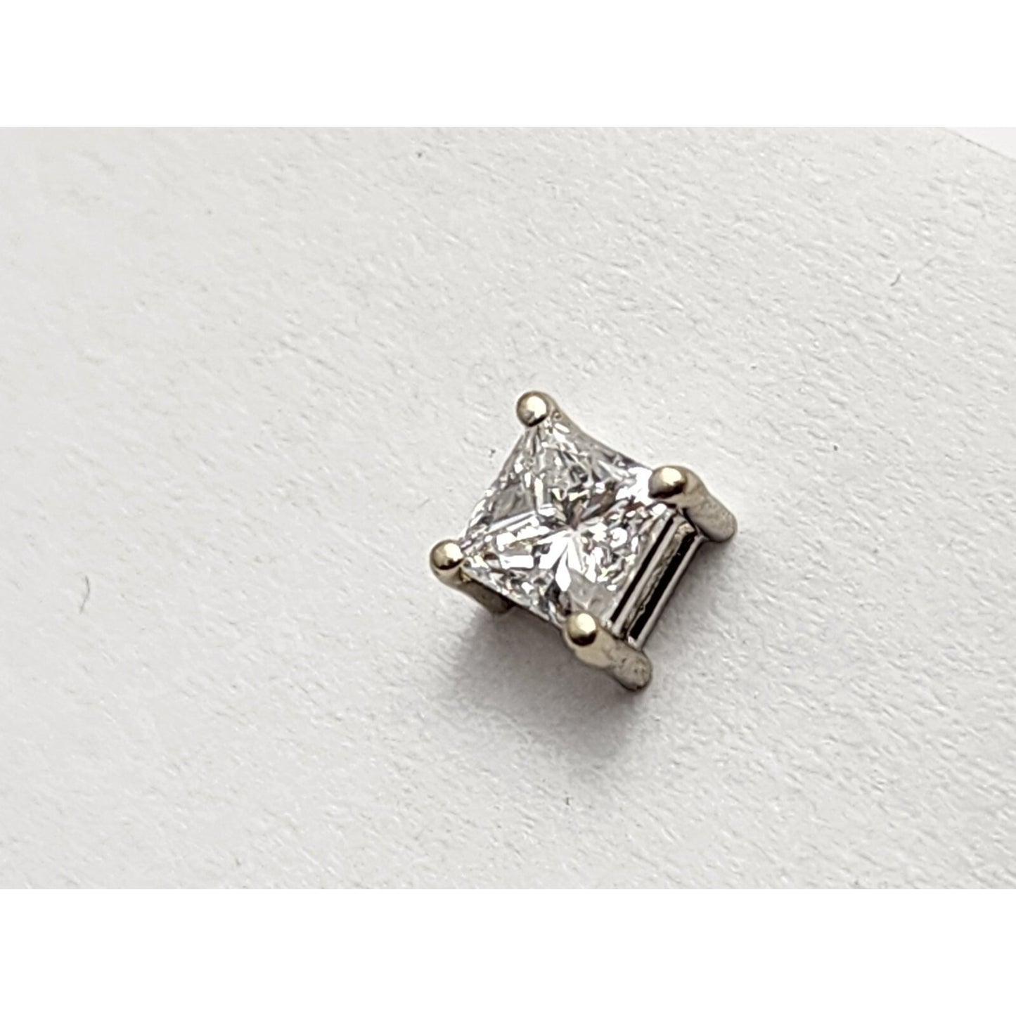 Single 14K White Gold Square Princess Cut Diamond Screw Back Stud Earring