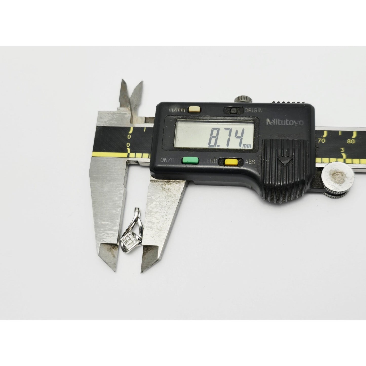 10K White Gold Rhombus Diamond Charm Pendant