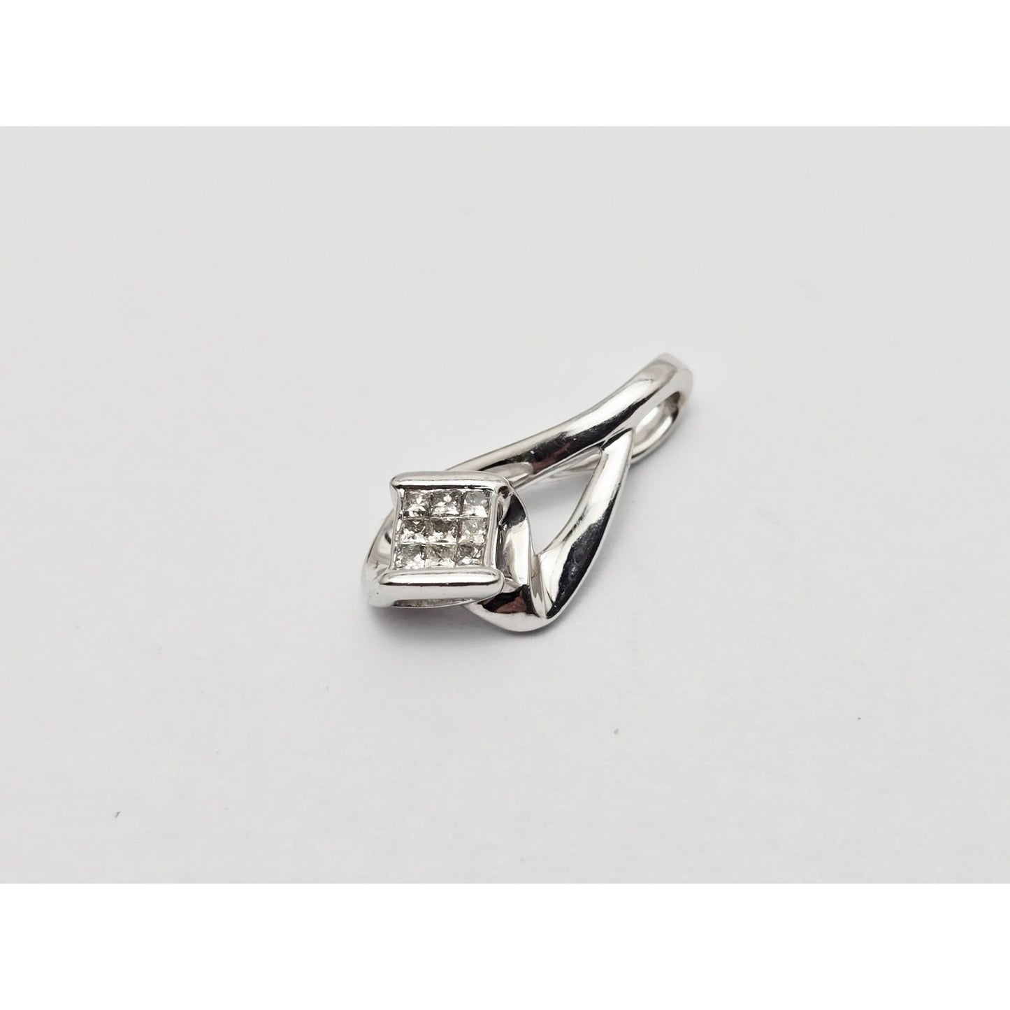 10K White Gold Rhombus Diamond Charm Pendant