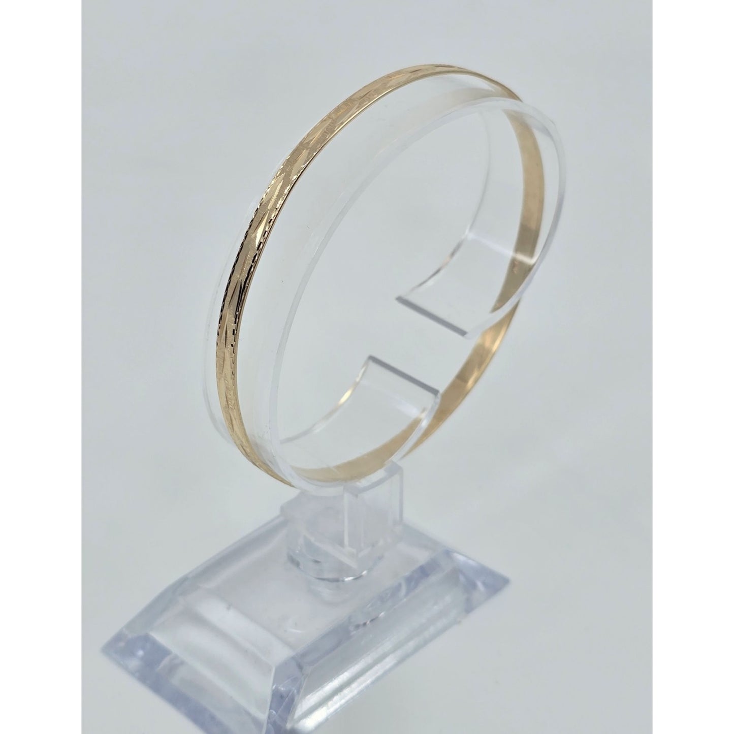 14K Yellow Gold Diamond Cut Bangle Bracelet
