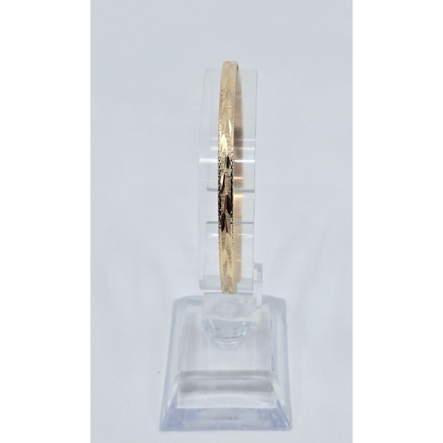 14K Yellow Gold Diamond Cut Bangle Bracelet
