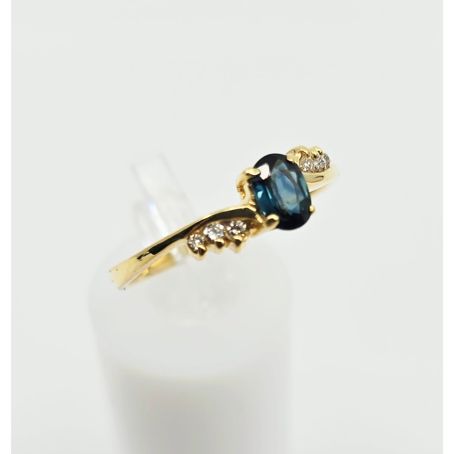 14K Yellow Gold Oval Sapphire & Diamond Ring