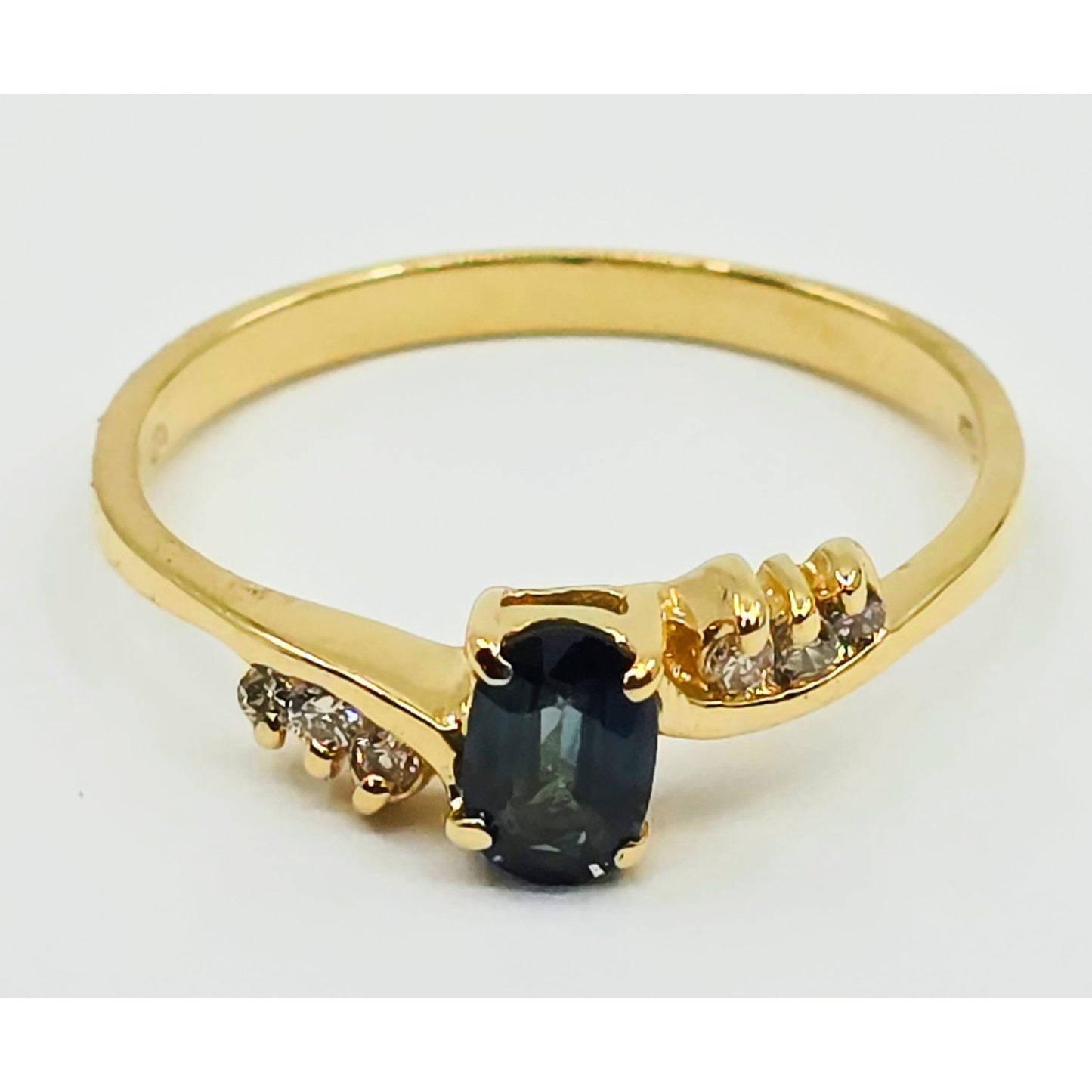 14K Yellow Gold Oval Sapphire & Diamond Ring