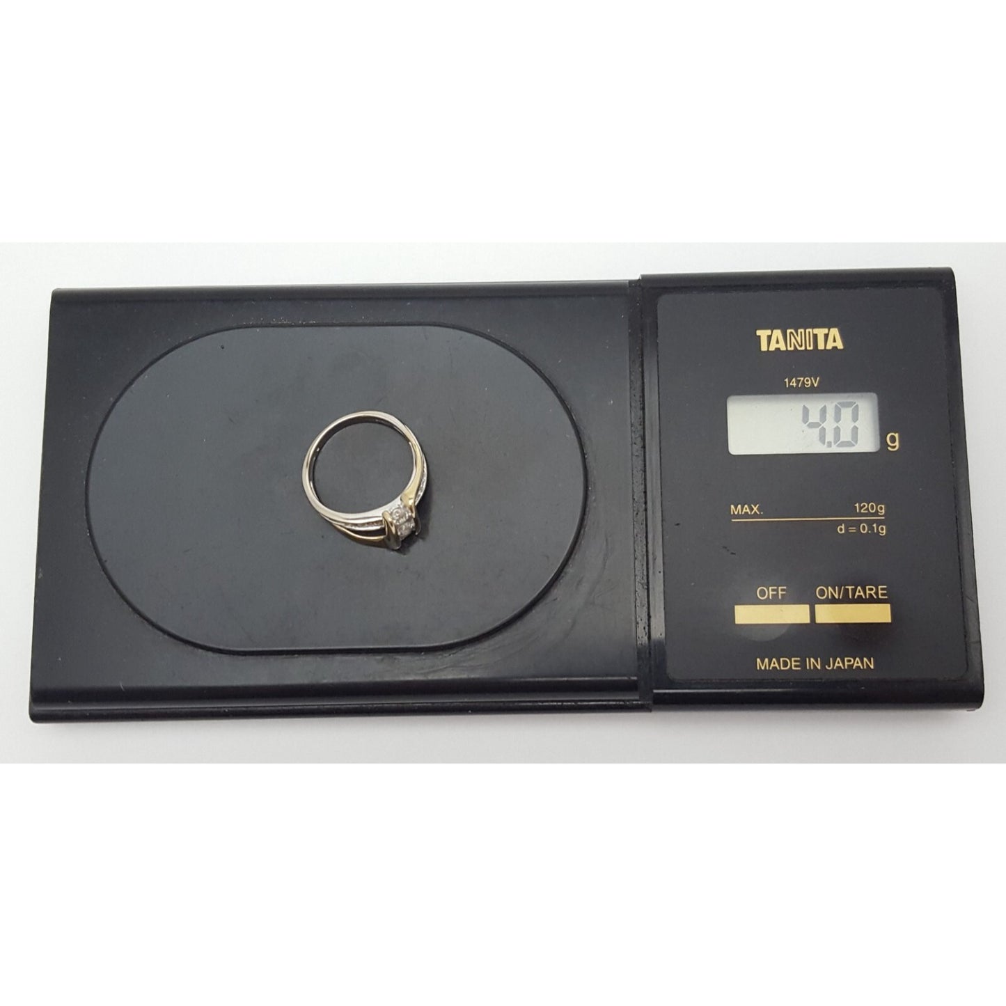 14K  Two Tone Gold Round & Baguette Diamond Ring