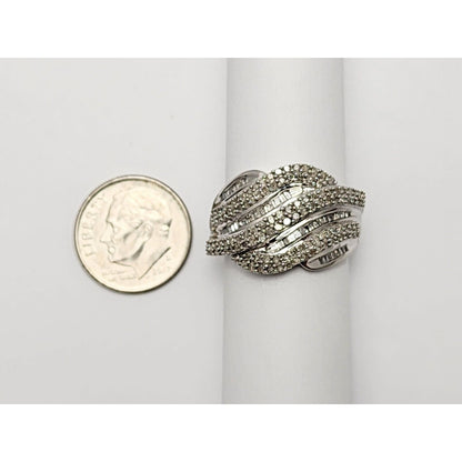 10K White Gold Ladies Wavy Diamond Ring