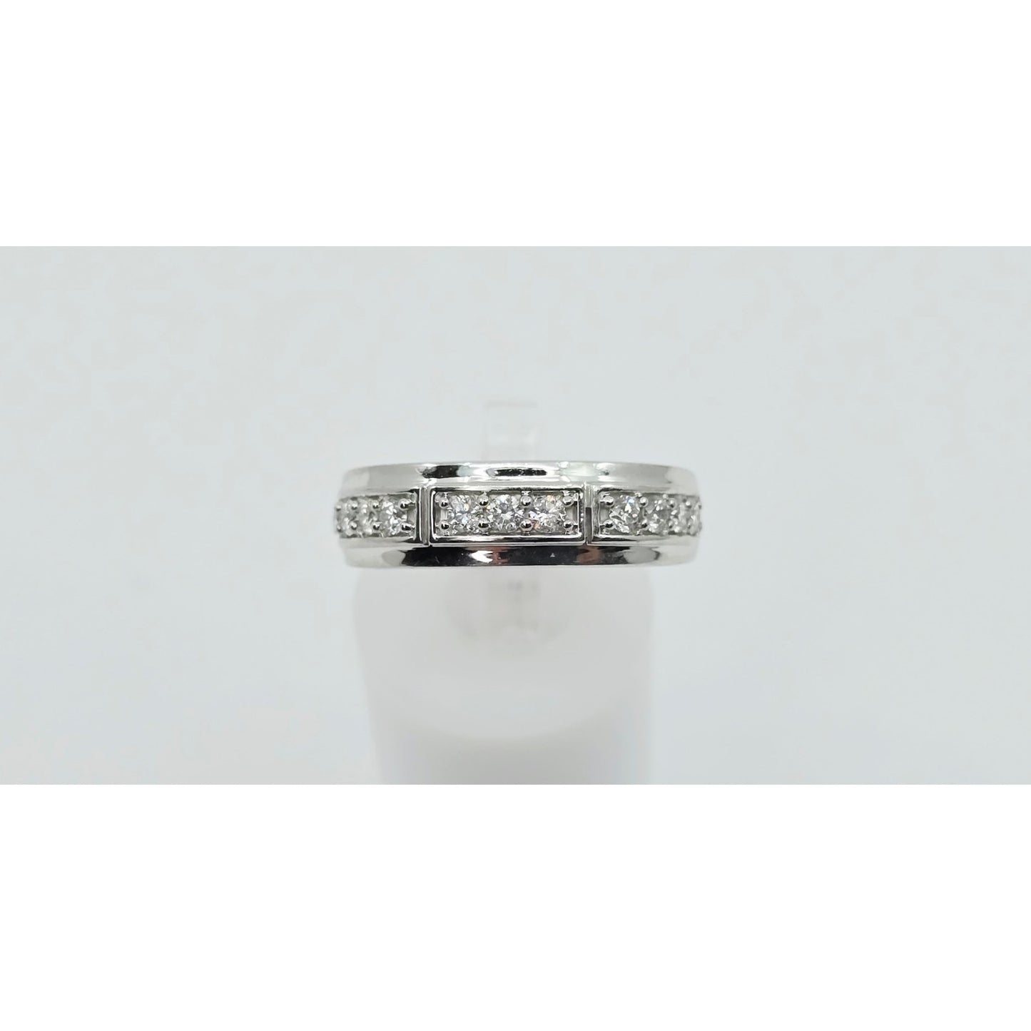 14K White Gold Diamond Wedding Band Ring