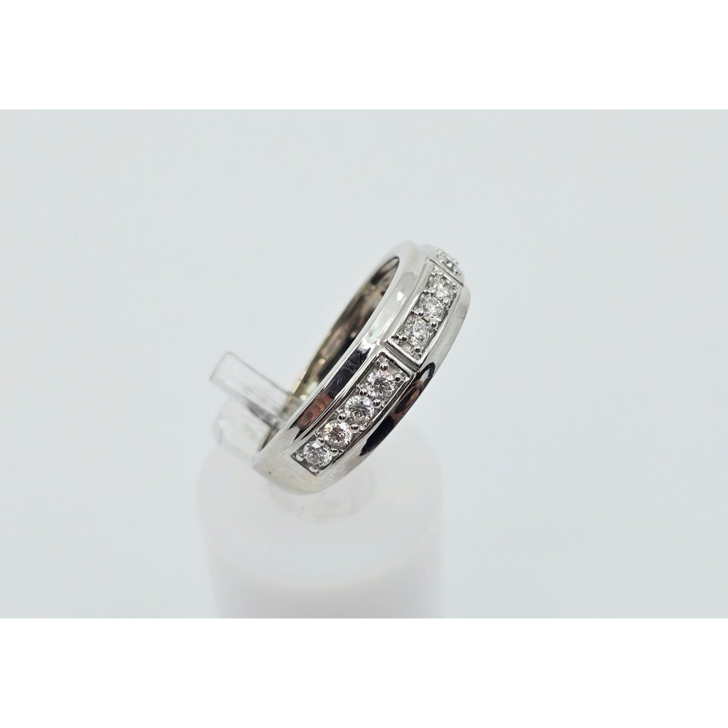 14K White Gold Diamond Wedding Band Ring