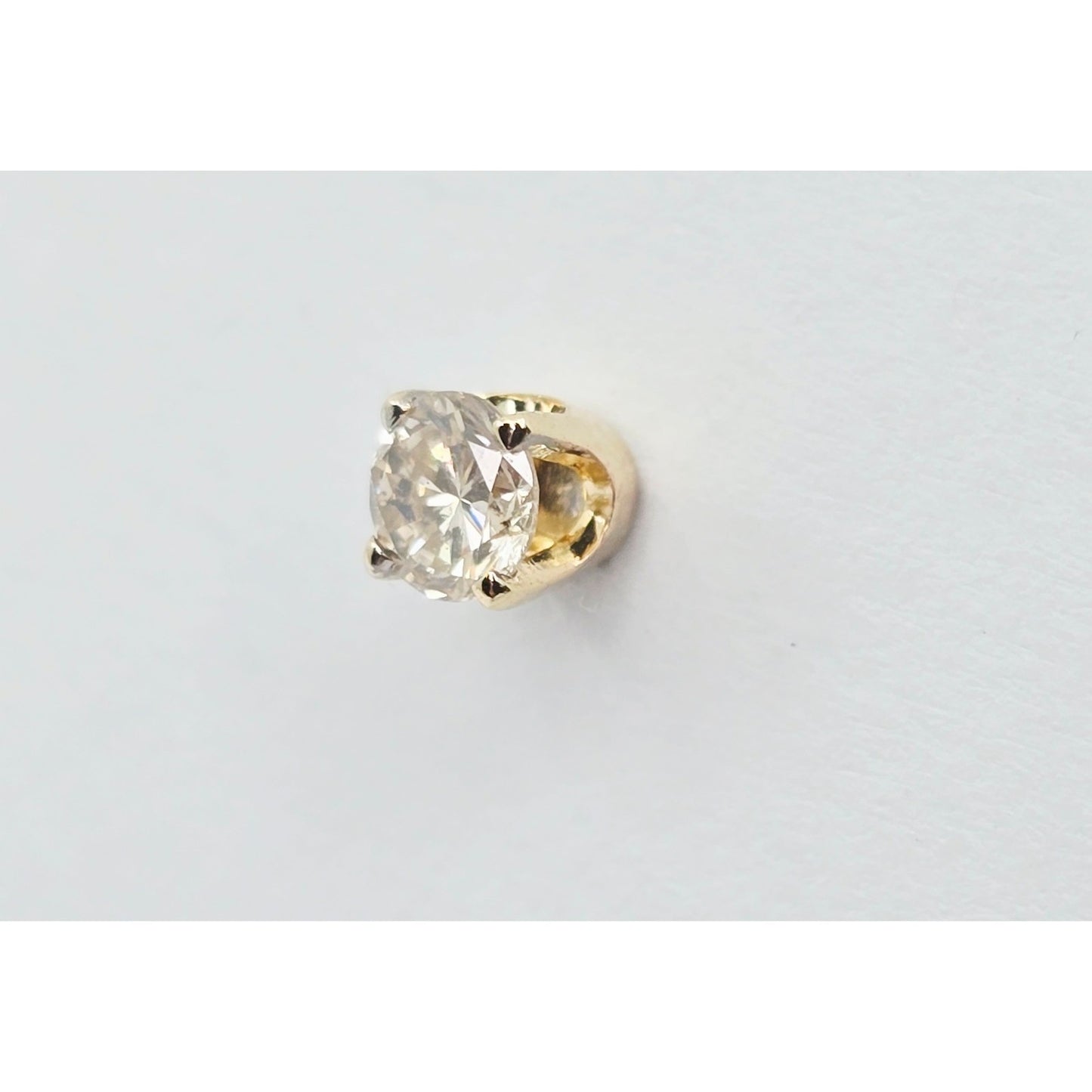 Single 14K Yellow Gold Round Cut Diamond Stud Earring