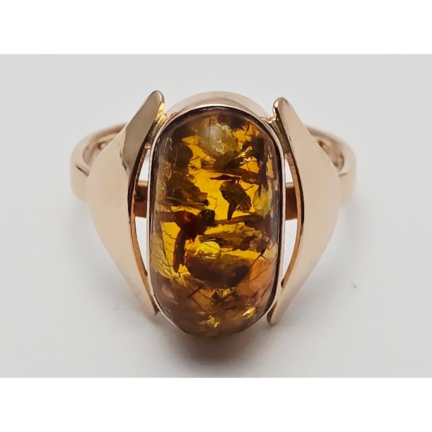 Vintage 14K Rose Gold Oval Amber Ring