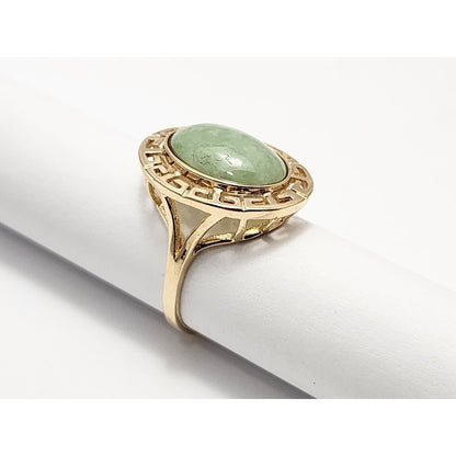 14K Yellow Gold Oval Jadeite Jade Ring