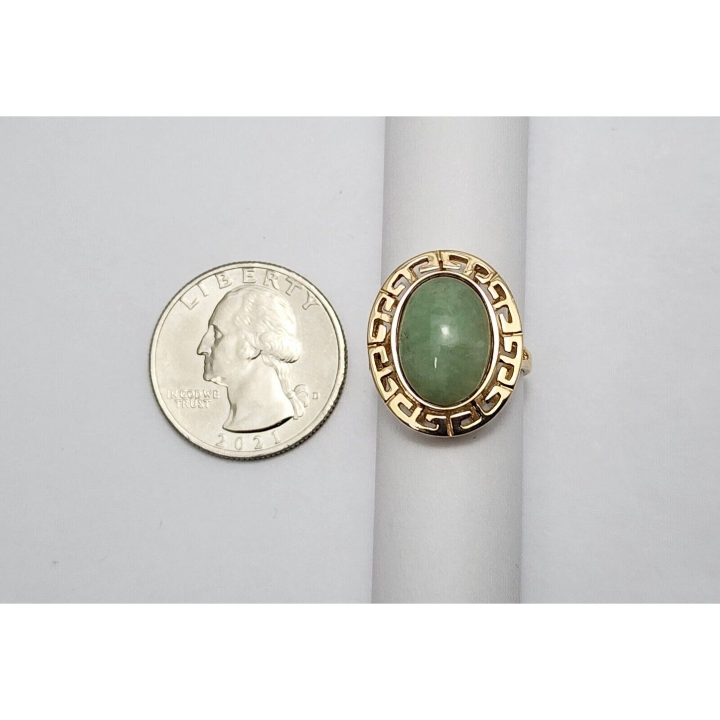 14K Yellow Gold Oval Jadeite Jade Ring