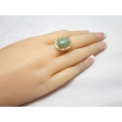 14K Yellow Gold Oval Jadeite Jade Ring