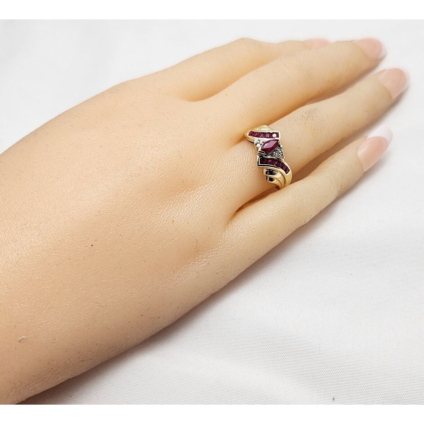10K Yellow Gold Ruby & Diamond Ring