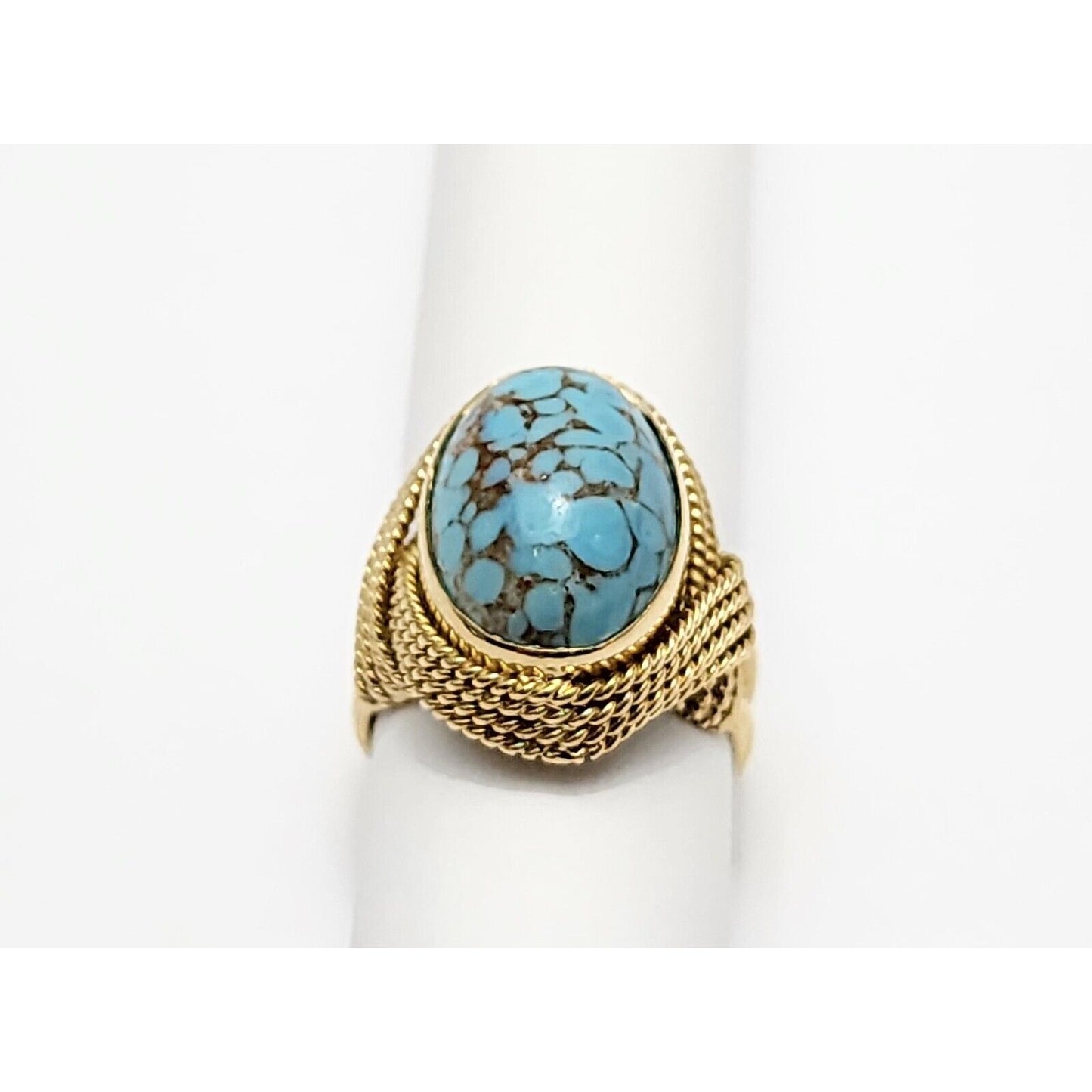 18K Yellow Gold Oval Turquoise Ring