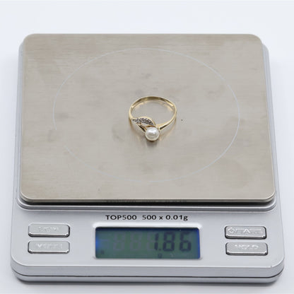 14K Yellow Gold Diamond & Pearl Ring