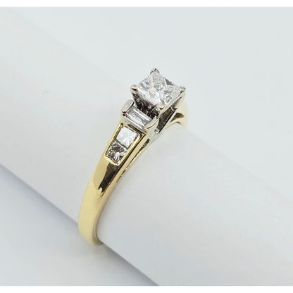 18K Yellow Gold Ladies Diamond Engagement Ring
