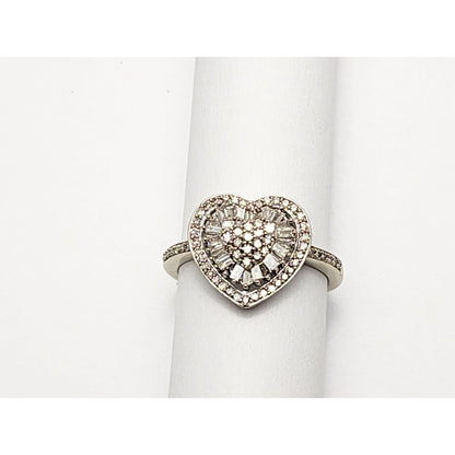 14K White Gold Ladies Heart Diamond Ring