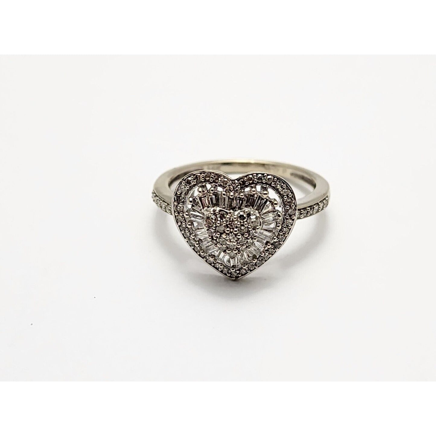 14K White Gold Ladies Heart Diamond Ring