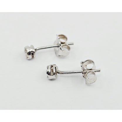 14K White Gold Round Cut Diamond Stud Earrings