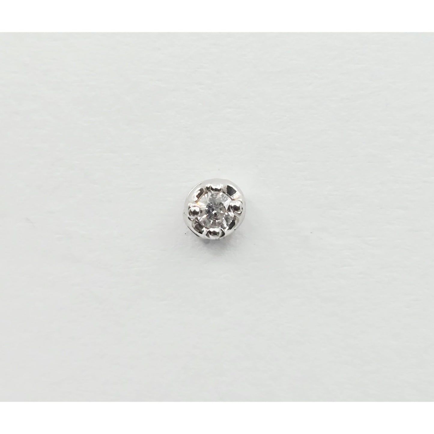 14K White Gold Round Cut Diamond Stud Earrings