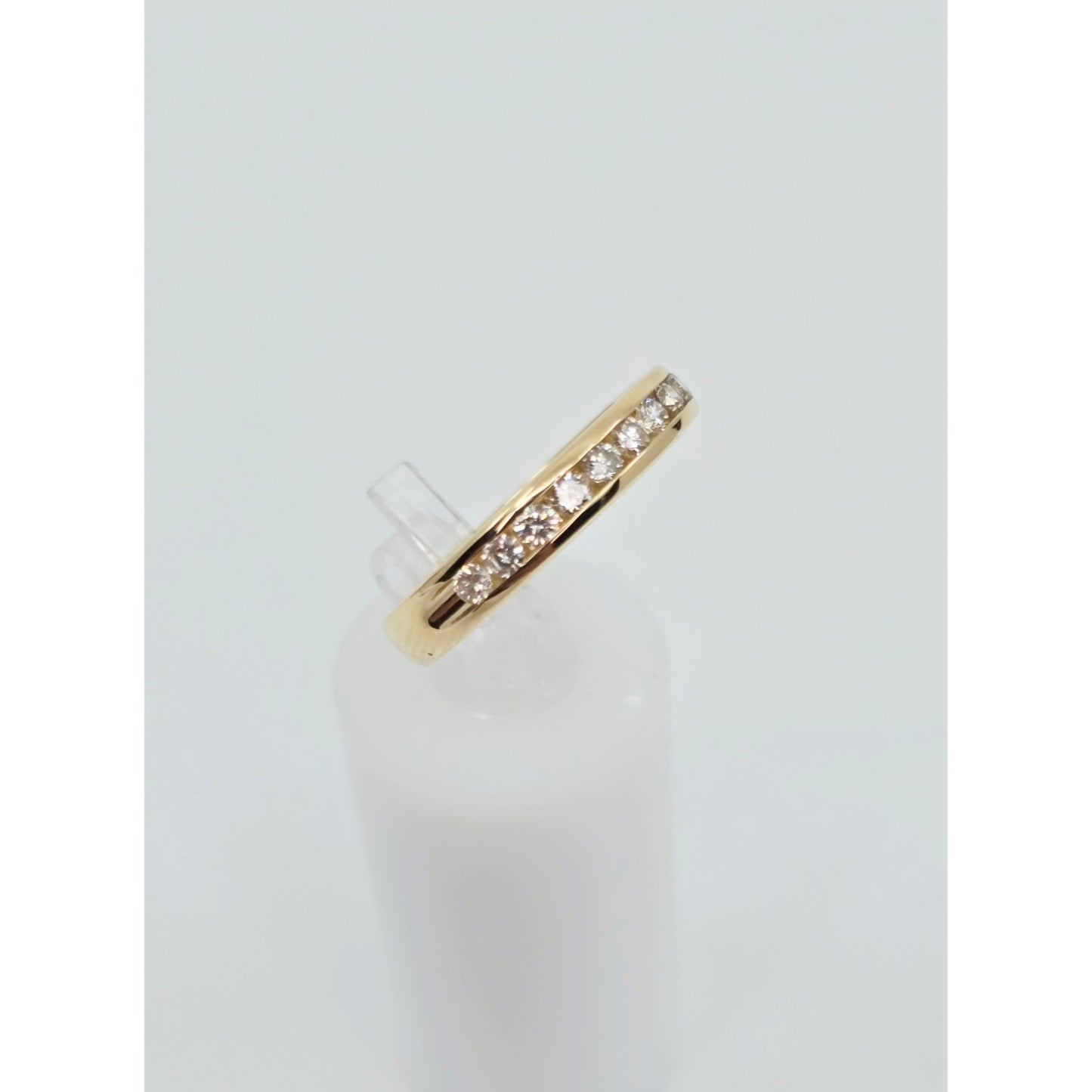 14K Yellow Gold Single Row Diamond Wedding Band Ring