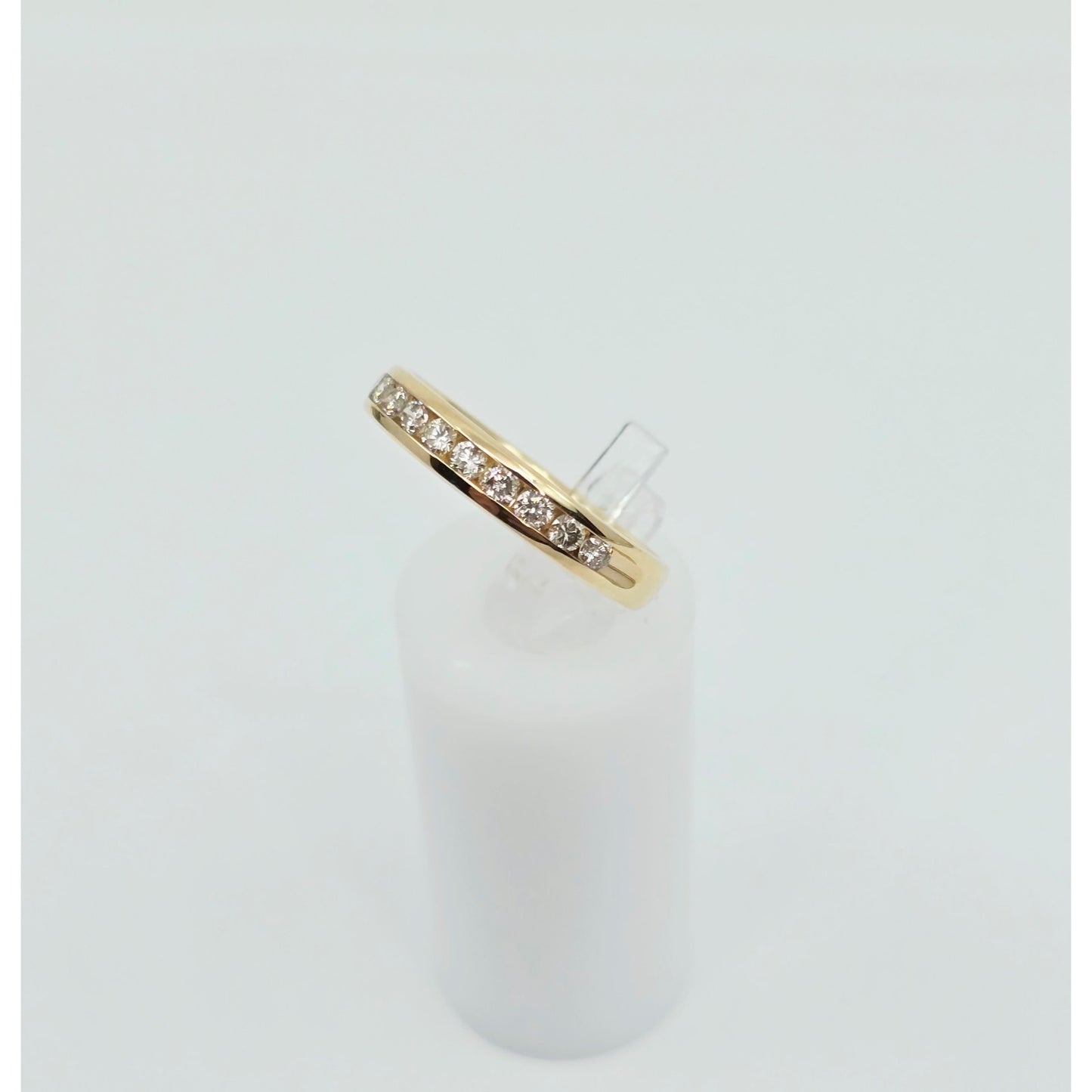14K Yellow Gold Single Row Diamond Wedding Band Ring
