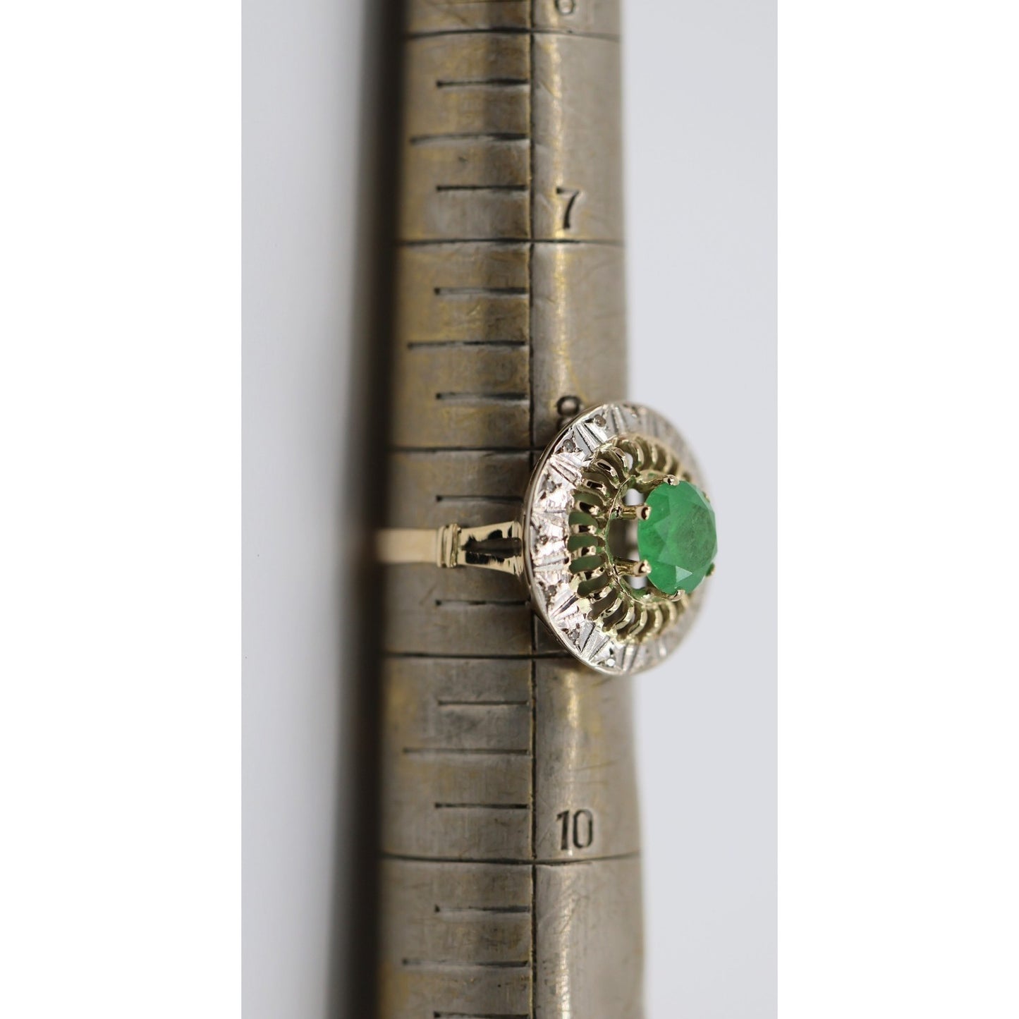 Vintage 14K Two Tone Gold Green Emerald Diamond Halo Cocktail Ring