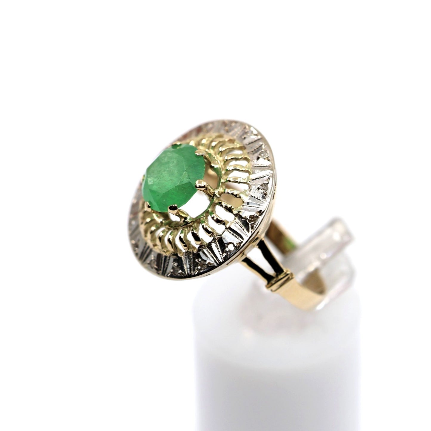 Vintage 14K Two Tone Gold Green Emerald Diamond Halo Cocktail Ring