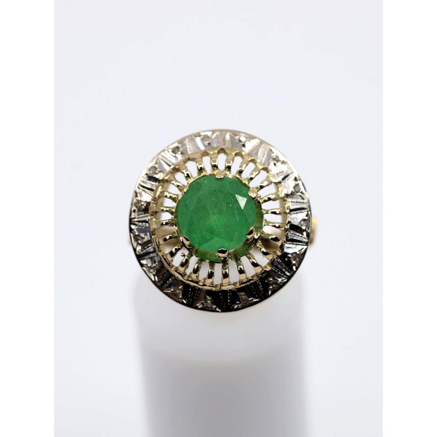 Vintage 14K Two Tone Gold Green Emerald Diamond Halo Cocktail Ring