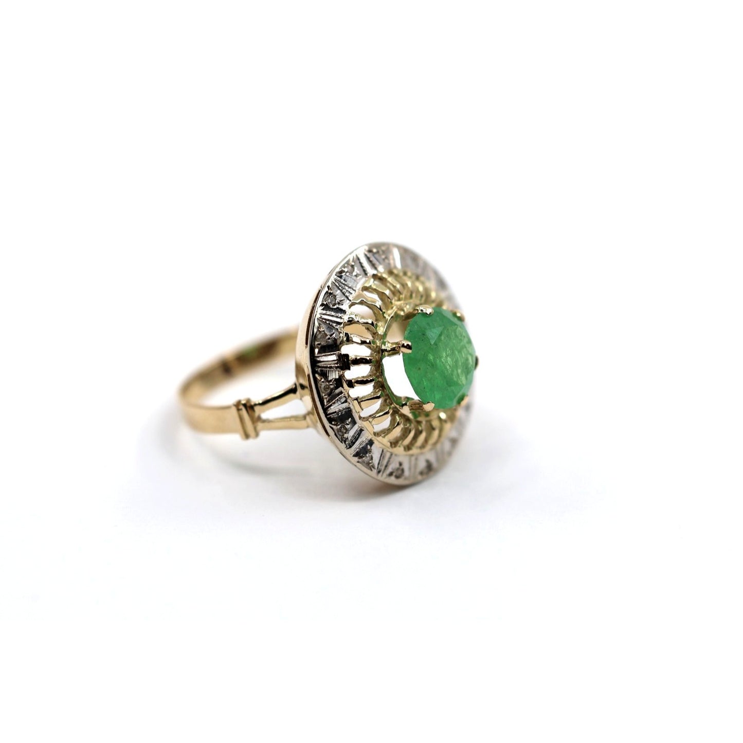 Vintage 14K Two Tone Gold Green Emerald Diamond Halo Cocktail Ring