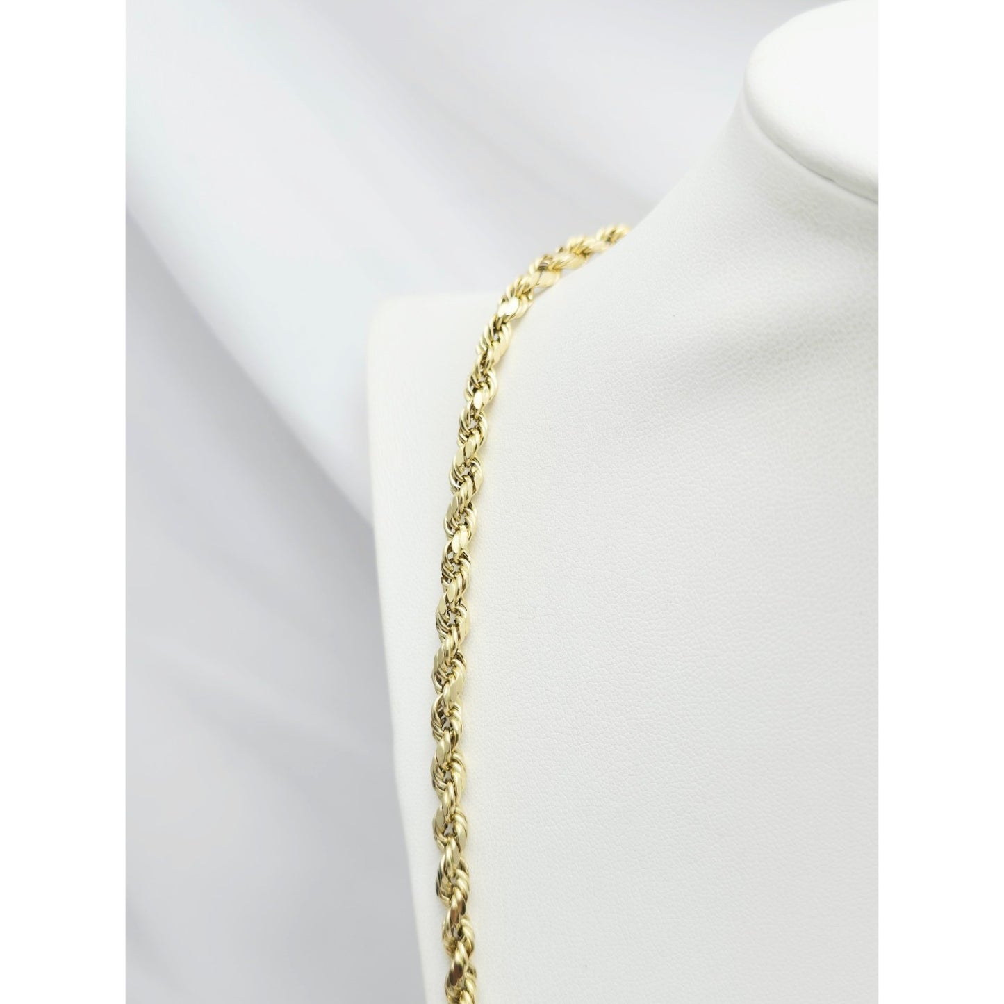 14K Yellow Gold Rope Chain Necklace