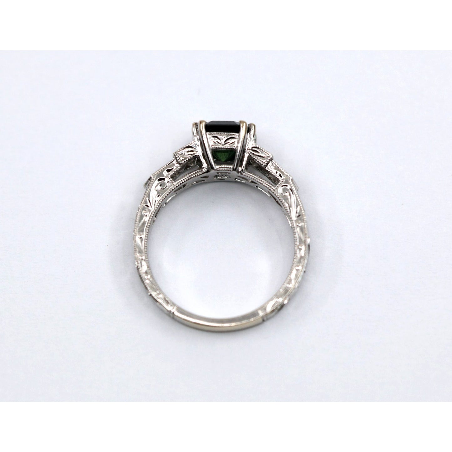 18K White Gold Emerald Cut Green Sapphire 0.40ct Princess Diamond Ring