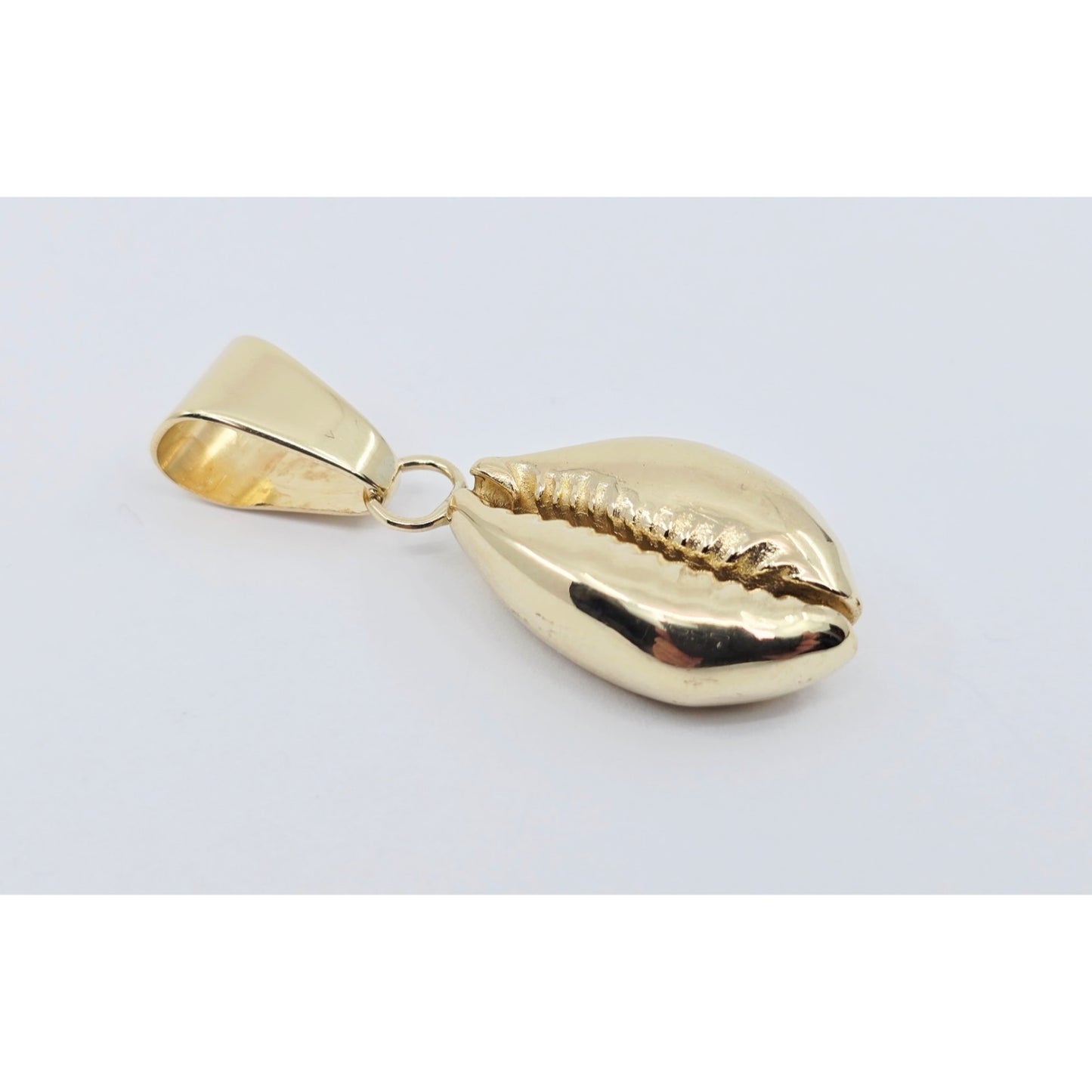 14K Yellow Gold Cowrie Conch Shell Dangle Charm Pendant