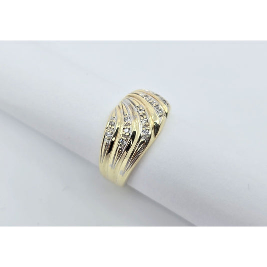 14K Yellow Gold Wavy Diamond Wide Ring