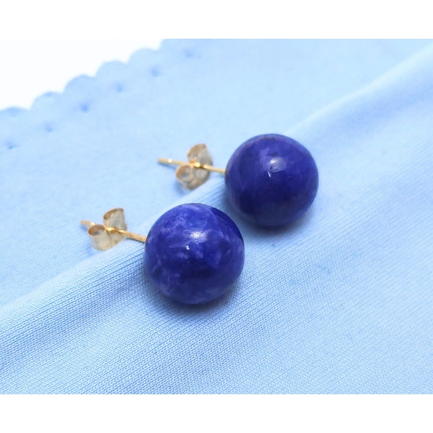 14K Yellow Gold Lapis Lazuli Round Stud Earrings